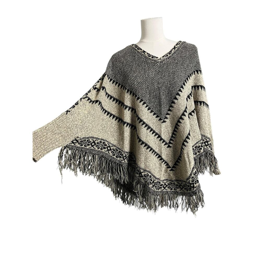 Alya Poncho Womens Small Beige Knit Fringe Tribal Boho Southwestern Kimono - Picture 3 of 6